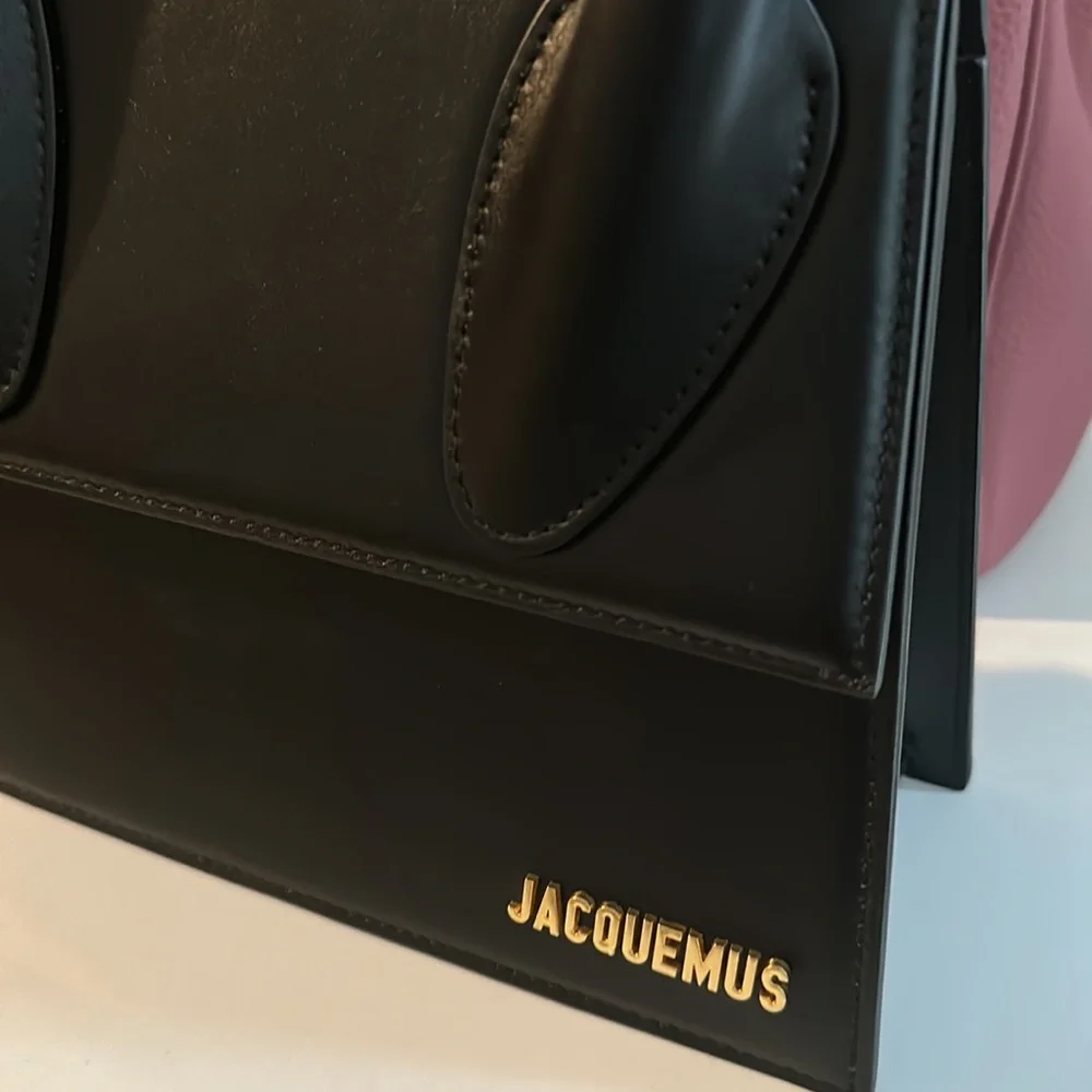 Jacquemus Black Mini Bag with Geometric Design - Picture 7 of 7